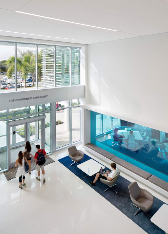 Lynn University Mohammed Indimi International Business Center - 0