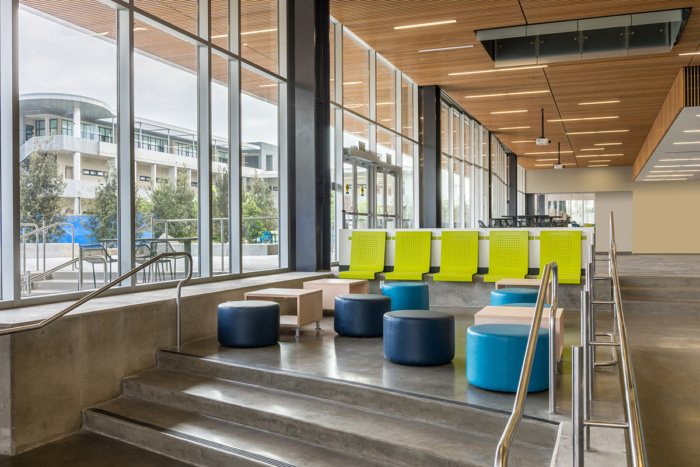 Mesa College Bookstore and Commons - 0