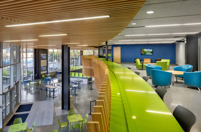 Mesa College Bookstore and Commons - 0