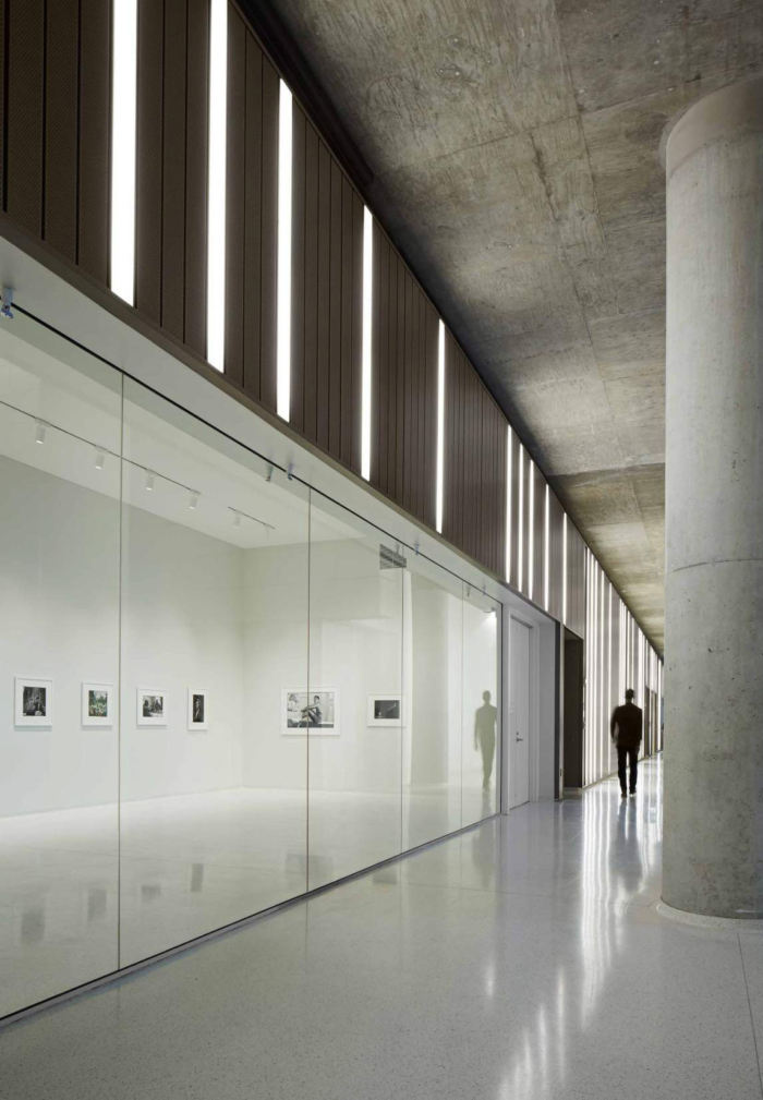 Gordon Parks Arts Hall at The University of Chicago Laboratory Schools - 0