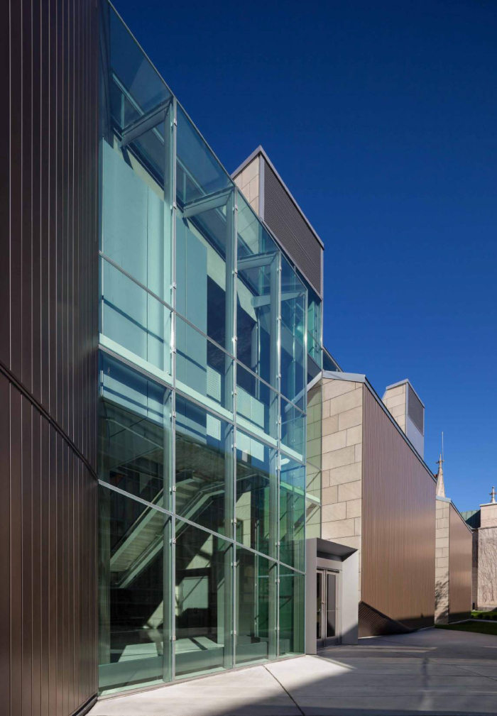 Gordon Parks Arts Hall at The University of Chicago Laboratory Schools - 0