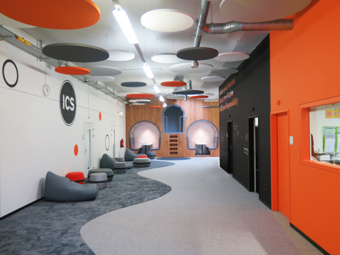 Inter-Community School Zurich Entrance Hall - 0