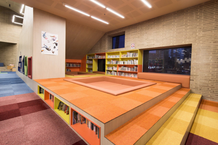 Anglo Colombian School - Primary School Library - 0