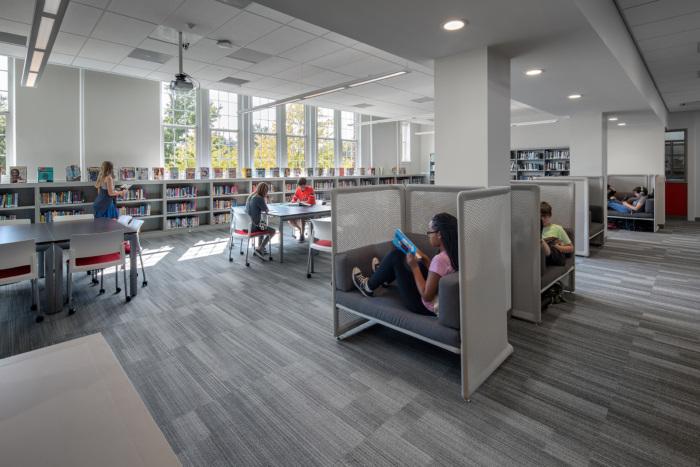 The Roeper School Learning Commons - 0