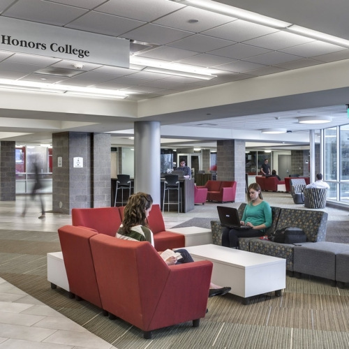 Oakland University - Oak View Hall