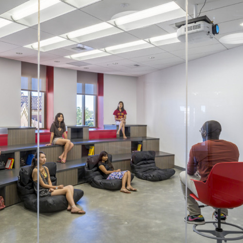 University of Southern California - Iovine & Young Academy