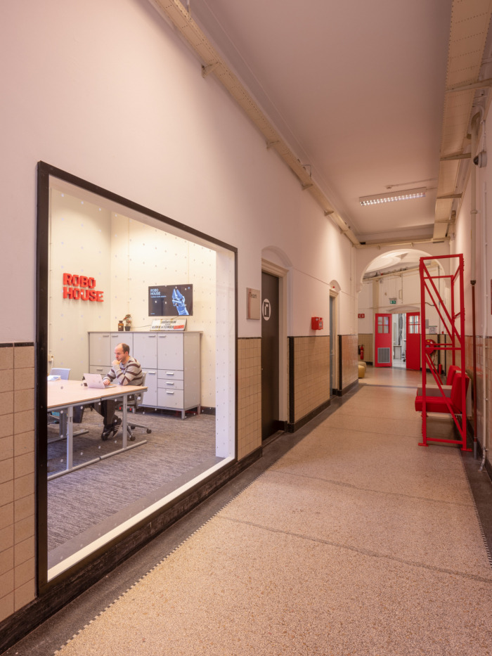 Delft University of Technology - RoboHouse - 0