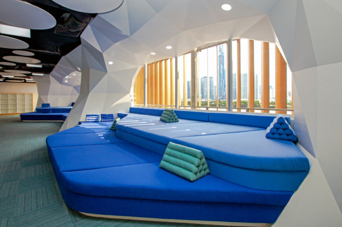 International School of Ho Chi Minh City - Secondary School Library - 0
