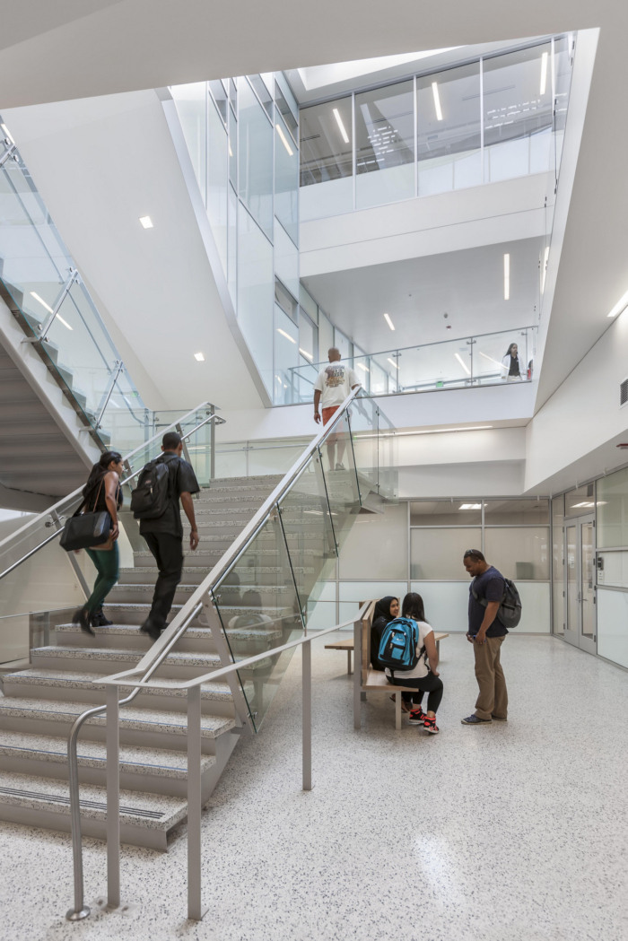 Los Angeles Trade Technical College - Mariposa Hall - 0