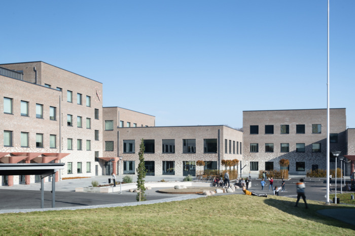 The Tiunda School - 0