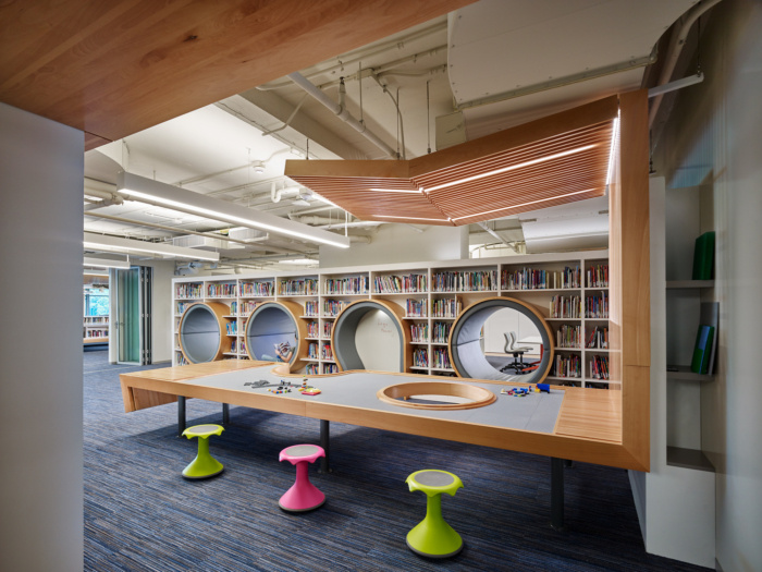 Francis W. Parker School Kovler Family Library - 0