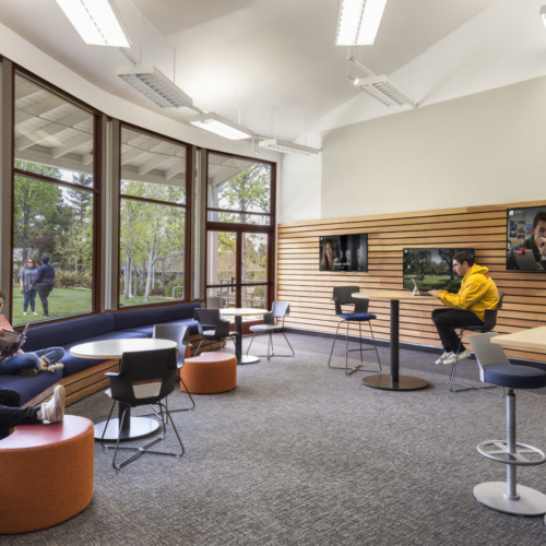Chadwick School - Donald J. Leavenworth Library