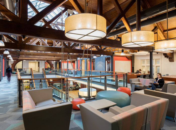 Mount Holyoke College - Community Center - 0