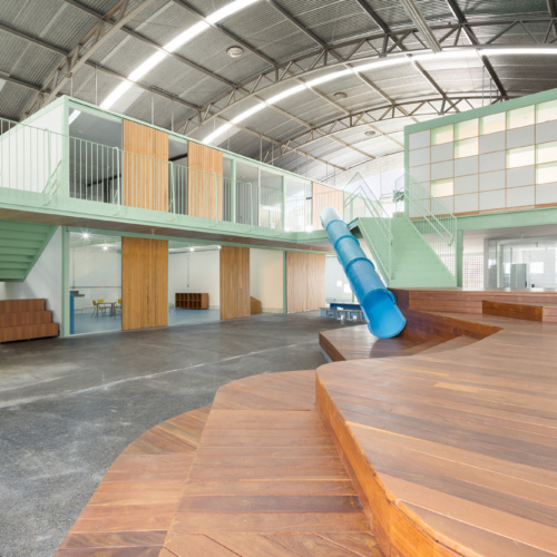 recent Escola Infantil Casa Fundamental education design projects