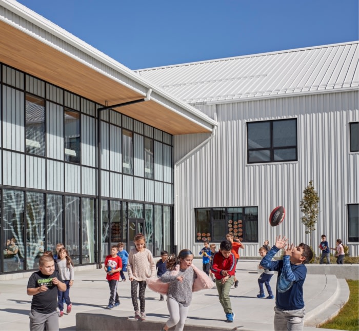 Benjamin Franklin Classical Charter Public School - 0