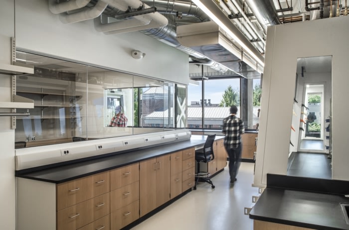 University of Oregon - Klamath Hall Synthetic Chemistry and Guillemin Laboratory Renovations - 0