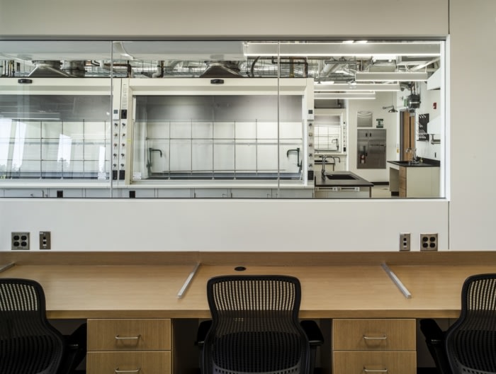 University of Oregon - Klamath Hall Synthetic Chemistry and Guillemin Laboratory Renovations - 0