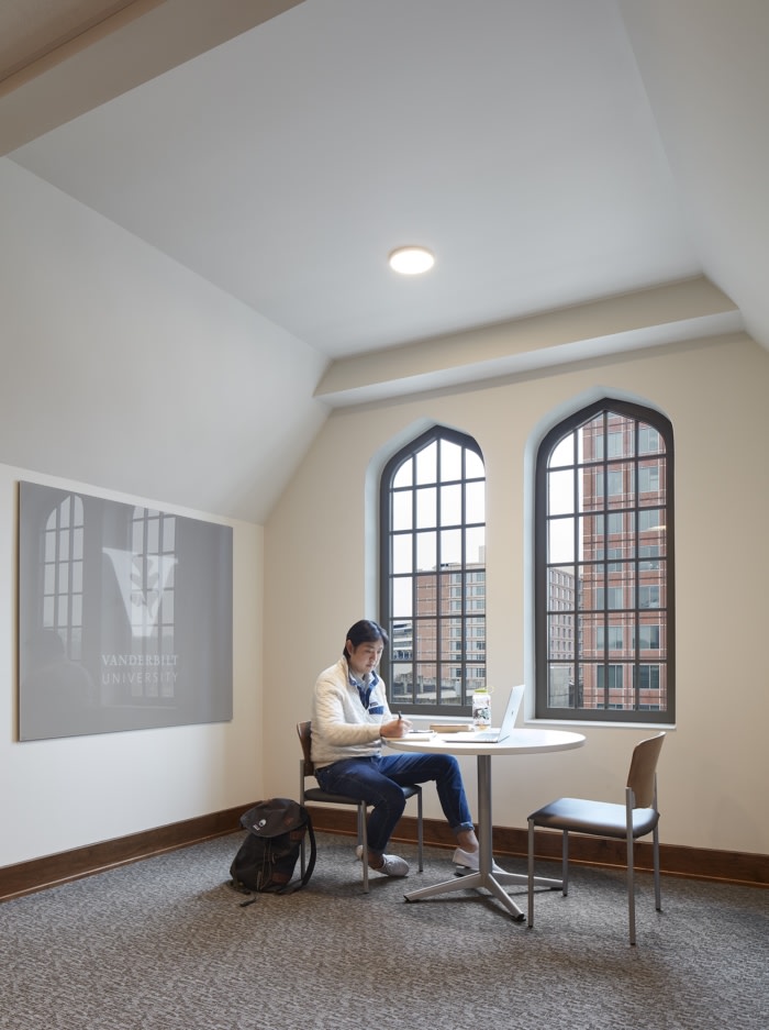 Vanderbilt University - Nicholas S. Zeppos College - 0