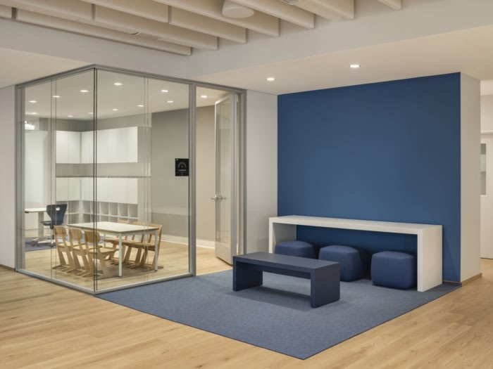 Avenues: The World School - Community Information Center - 0
