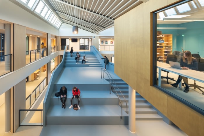 Christelijk Lyceum Veenendaal High School - 0