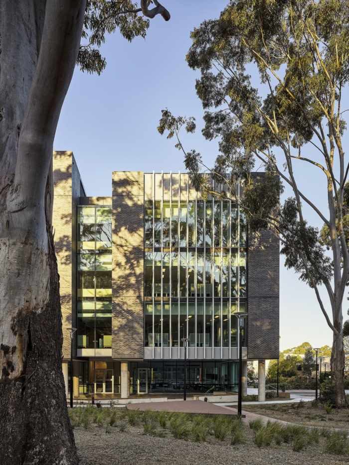 University of Wollongong - Jillian Broadbent Building - 0
