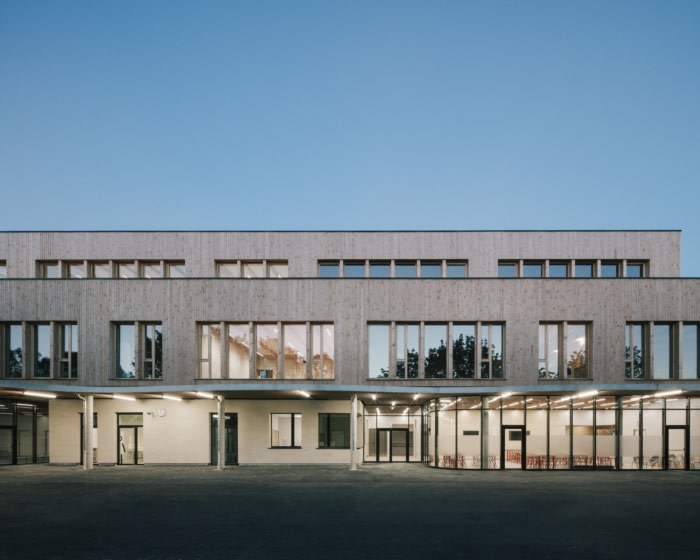 Simone de Beauvoir School - 0
