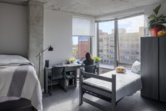 University of Chicago - Woodlawn Residential and Dining Commons - 0