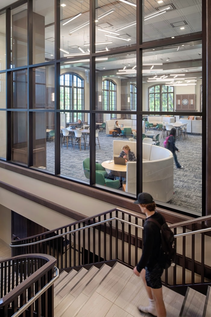University of North Dakota - Chester Fritz Library - 0