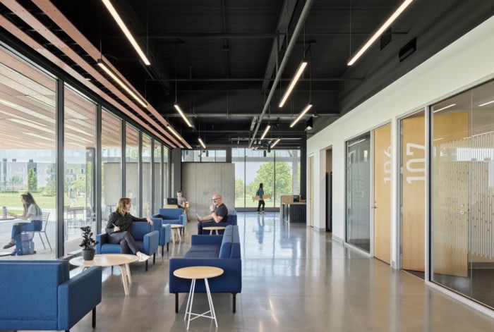 Southeast Community College - Academic Excellence Center - 0