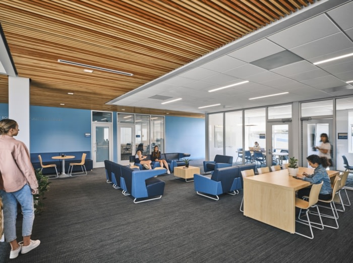 Flintridge Preparatory School - Bachmann Collaboration Building - 0