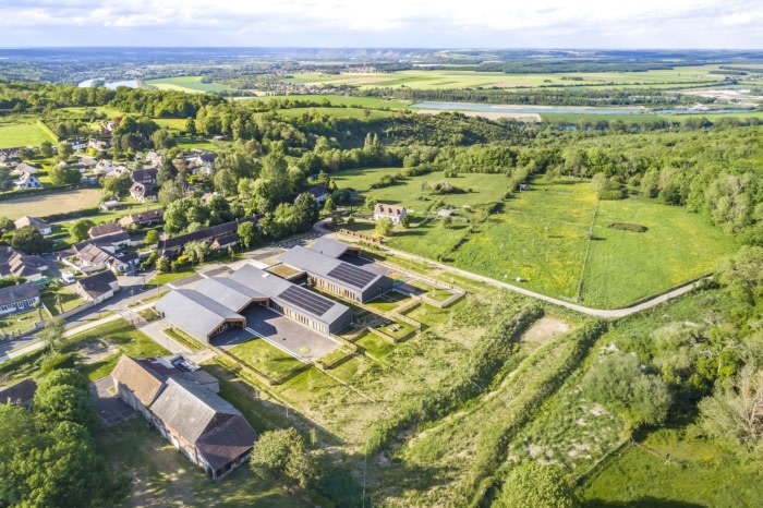 Les Coteaux Fleuris School - 0