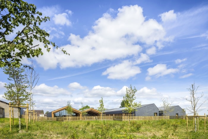 Les Coteaux Fleuris School - 0