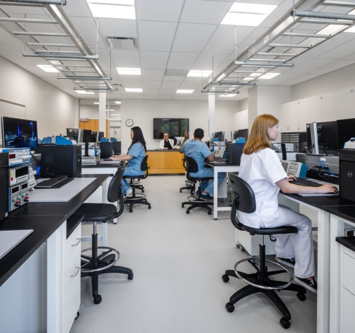 British Columbia Institute of Technology - Health Sciences Centre - 0