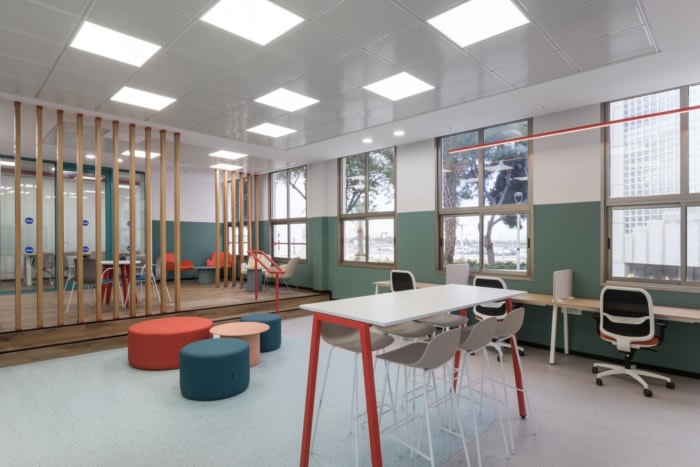 Achva College - The Hut - 0
