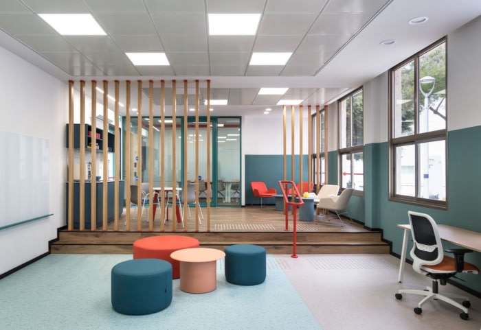 Achva College - The Hut - 0