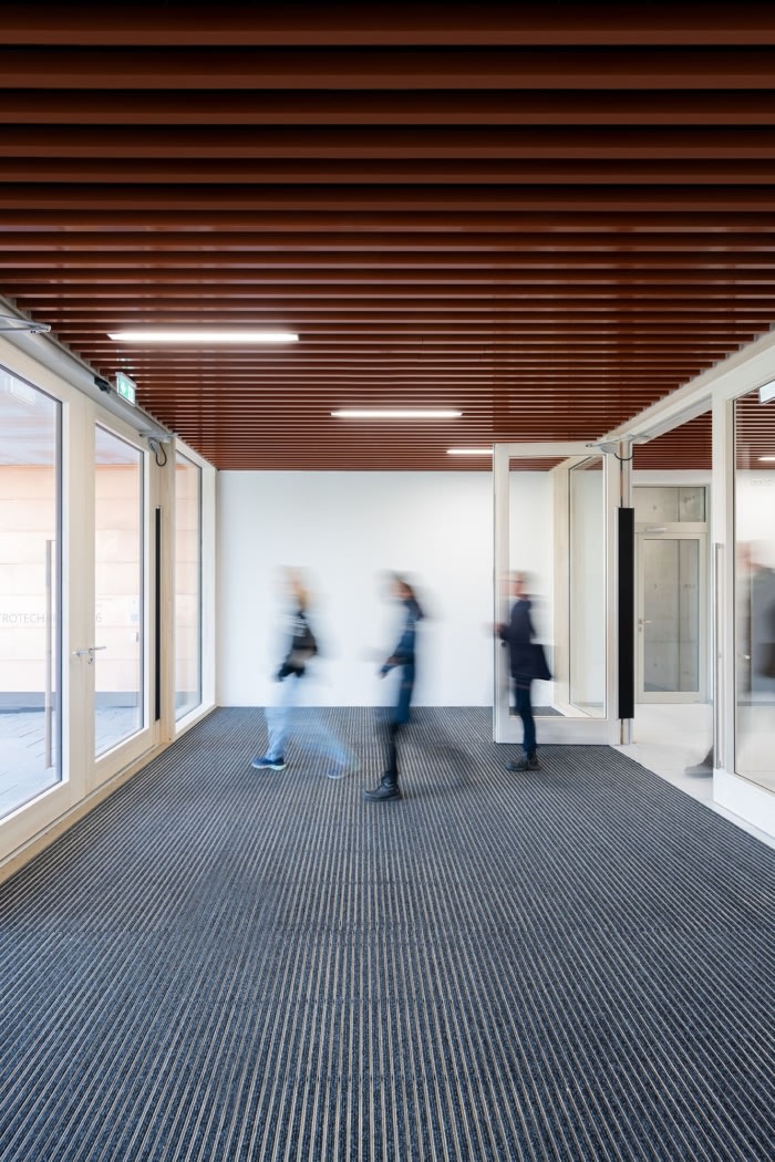 The Copper Coil - E-Technology Centre of the University of Rostock - 0