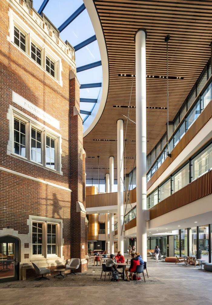 Grinnell College - Humanities and Social Studies Center - 0
