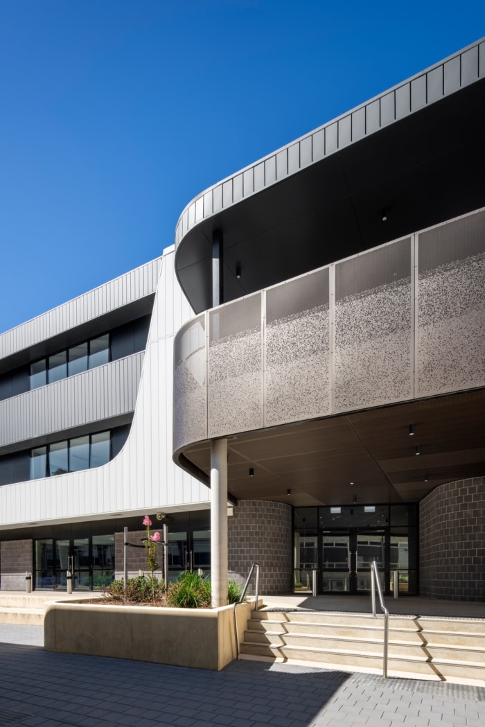 Glenunga International High School Learning Building & Gymnasium - 0