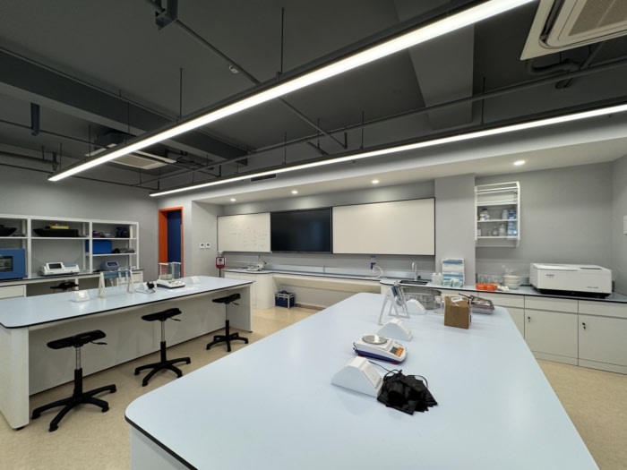 Shanghai High School International Division - Creative Center - 0