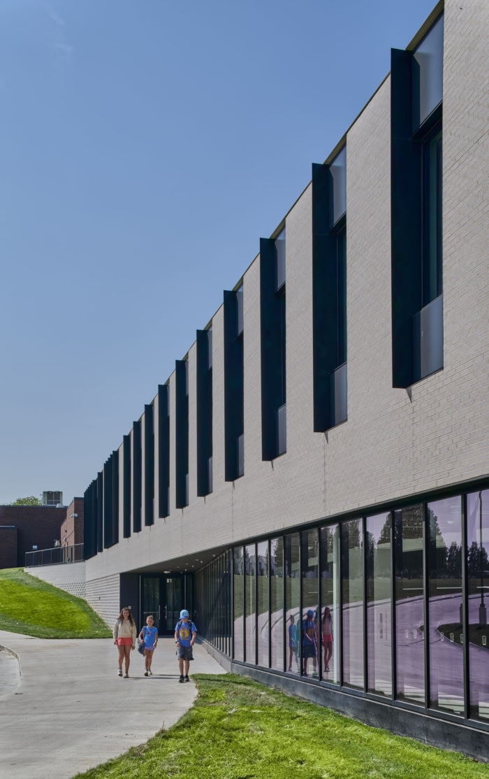 Pella Middle & Jefferson Addition - 0