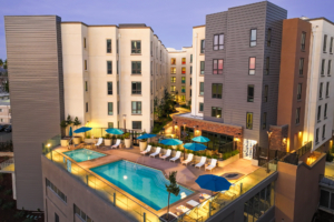 College View Student Apartments - 1