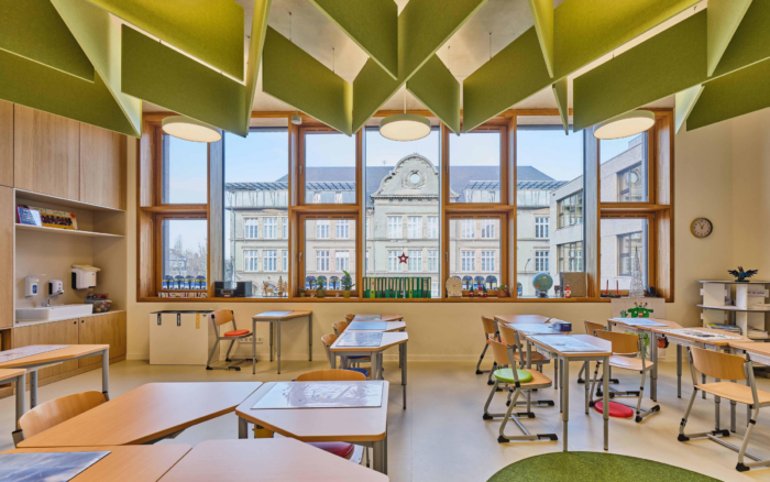 Ecole Brouch: Primary School - 0